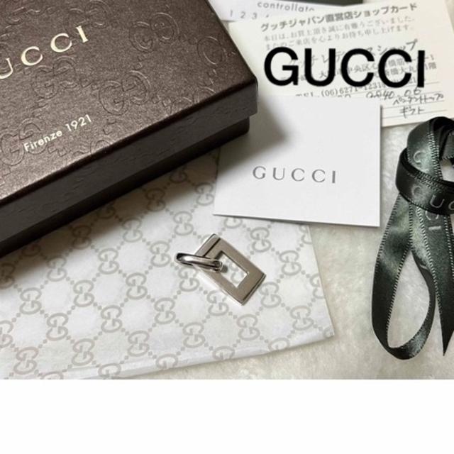 Gucci(グッチ)のGUCCI ネックレストップ　G プレート　シルバー925 ペンダントトップ メンズのアクセサリー(ネックレス)の商品写真