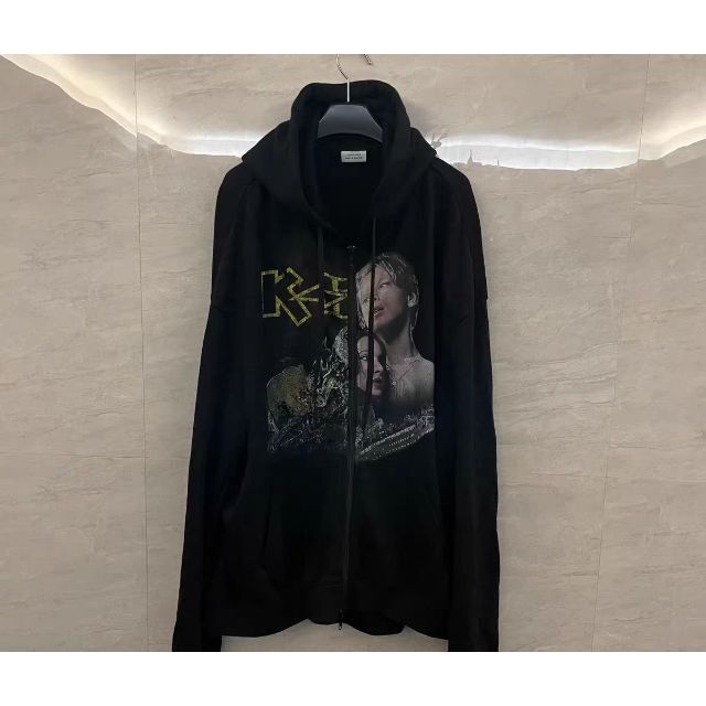 VETEMENTS キスタイタニック zip パーカー | www.armarioagustina.cl