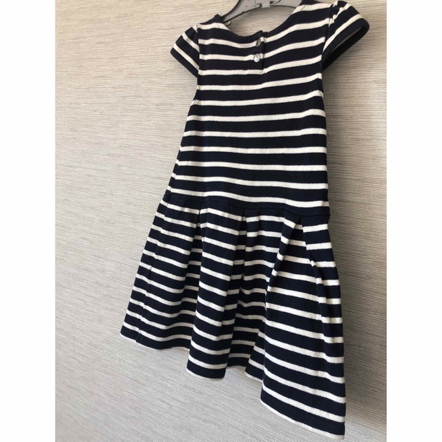 PETIT BATEAU(プチバトー)のプチバトーボーダーワンピース5歳 キッズ/ベビー/マタニティのキッズ服女の子用(90cm~)(ワンピース)の商品写真