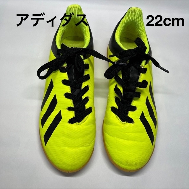 adidas(アディダス)のアディダス　フットサルシューズ　22cm スポーツ/アウトドアのサッカー/フットサル(シューズ)の商品写真