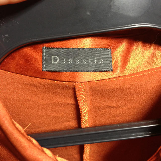 オレンジ色のシャツ☆Dinastie レディースのトップス(シャツ/ブラウス(長袖/七分))の商品写真