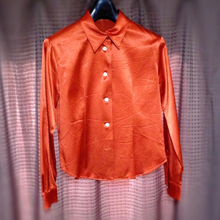 オレンジ色のシャツ☆Dinastie(シャツ/ブラウス(長袖/七分))