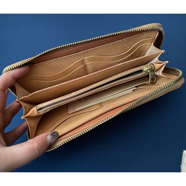 新品未使用 イルビゾンテ 長財布 ジップアラウンドロングウォレット