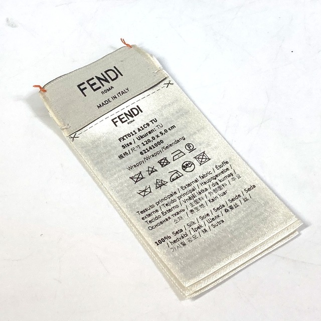 FENDI(フェンディ)のフェンディ FENDI ラッピー FXT011 バンドスカーフ 花柄 フラワー スカーフ シルク ピンク系 レディースのファッション小物(バンダナ/スカーフ)の商品写真
