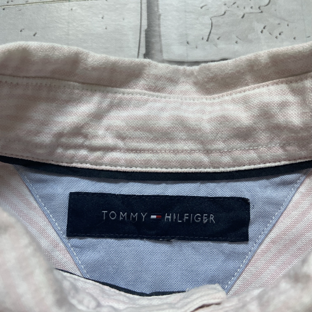 TOMMY HILFIGER(トミーヒルフィガー)の激レア TOMMY HILFIGER 長袖BDシャツ ストライプ柄 ピンクM メンズのトップス(シャツ)の商品写真