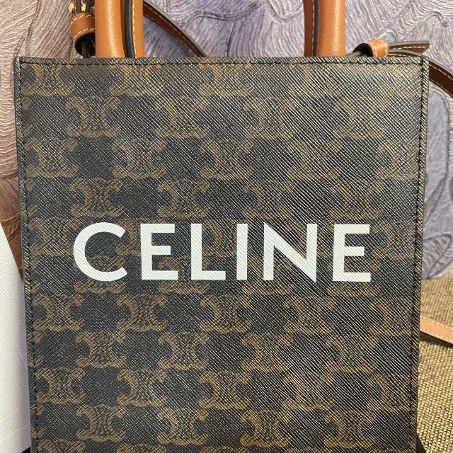 お気に入り】 celine - セリーヌ バーティカルトリオンフキャンバス
