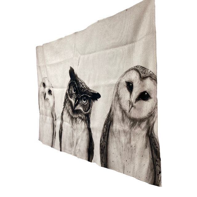 Society6(ソサエティシックス)のラグマット The Owl's 約94cm × 約148cm インテリア/住まい/日用品のラグ/カーペット/マット(ラグ)の商品写真