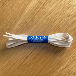 アディダス(adidas)のadidas 靴紐　クリーム色(その他)