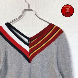 トミーヒルフィガー(TOMMY HILFIGER)の定番カラー　トミーヒルフィガー　チルデンニット　vネック　ボーダー　小顔効果(ニット/セーター)