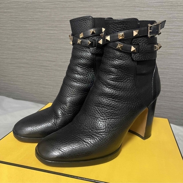 日本限定モデル】 VALENTINO - ヴァレンティノ アンクルブーツ 37
