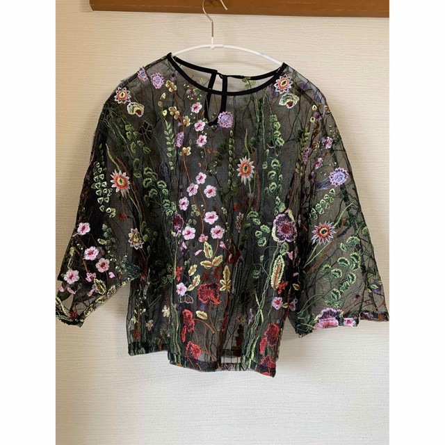 Ameri VINTAGE - アメリ シースルー刺繍ブラウス ブラックの通販 by ...