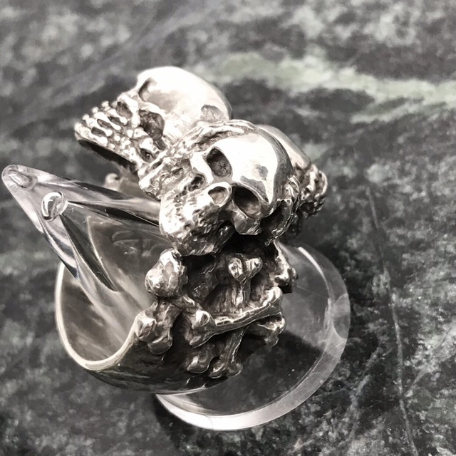 THREE WISE SKULLS RING【CRAZY PIG】 | www.yokecomms.com
