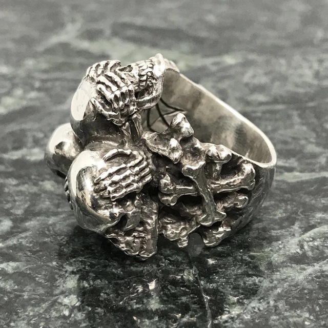 THREE WISE SKULLS RING【CRAZY PIG】