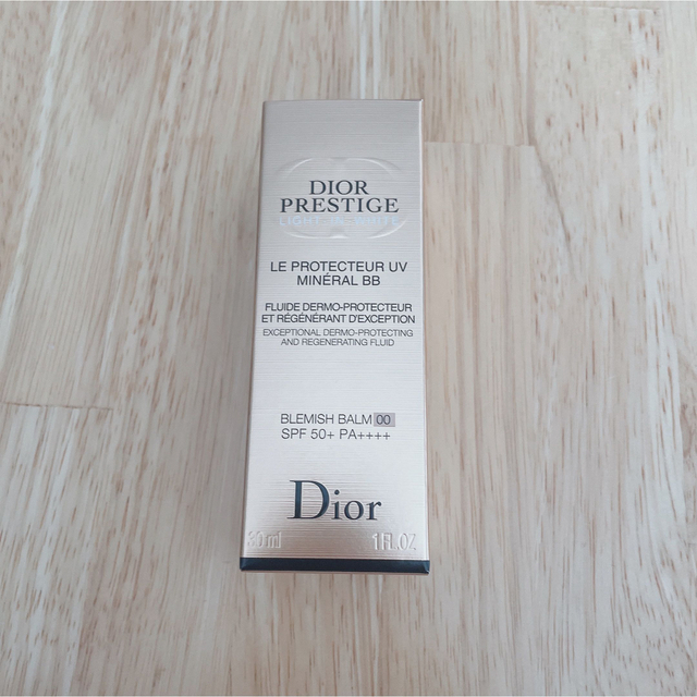 Dior(ディオール)のDIOR プレステージ ホワイト ル プロテクター UV ミネラル BB  コスメ/美容のベースメイク/化粧品(BBクリーム)の商品写真