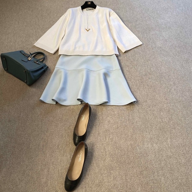 miumiu(ミュウミュウ)のミュウミュウのふんわりフレアーがとても可愛いスカート レディースのスカート(ひざ丈スカート)の商品写真