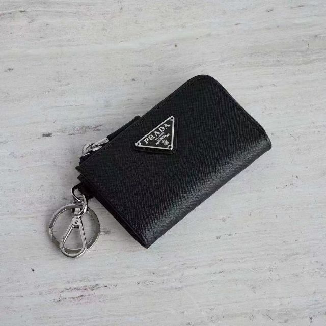 未使用品 PRADA プラダメンズキーケース transparencia3.varzeagrande