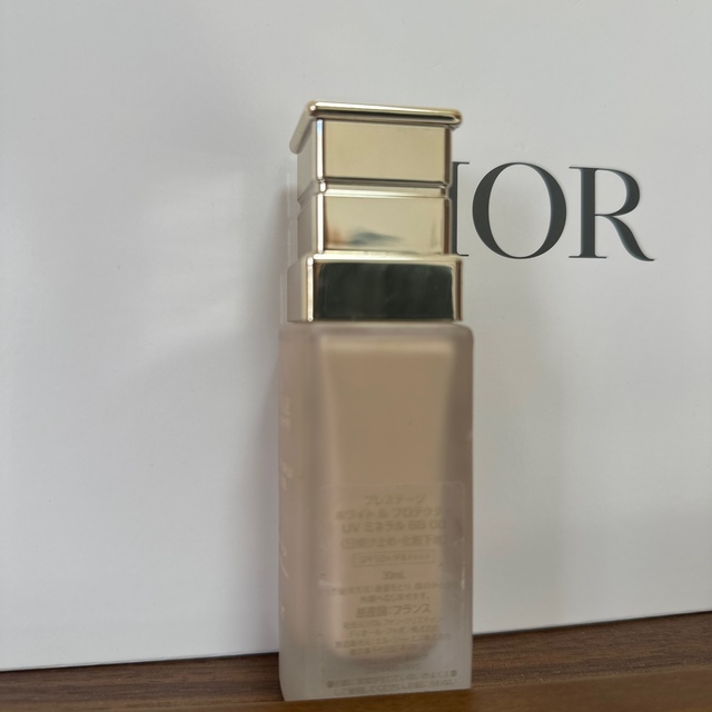 Dior(ディオール)のDiorプレステージ　ホワイト　ル　プロテクターUV ミネラル　BB コスメ/美容のベースメイク/化粧品(BBクリーム)の商品写真