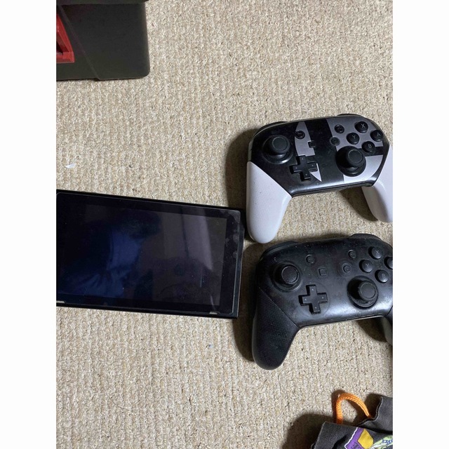 家庭用ゲーム機本体Nintendo Switch本体 コントローラー2個付き - 家庭