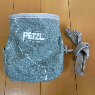 ペツル(PETZL)のPETZL ペツル　チョークバック　腰チョークバッグ　クライミング　ボルダリング(登山用品)