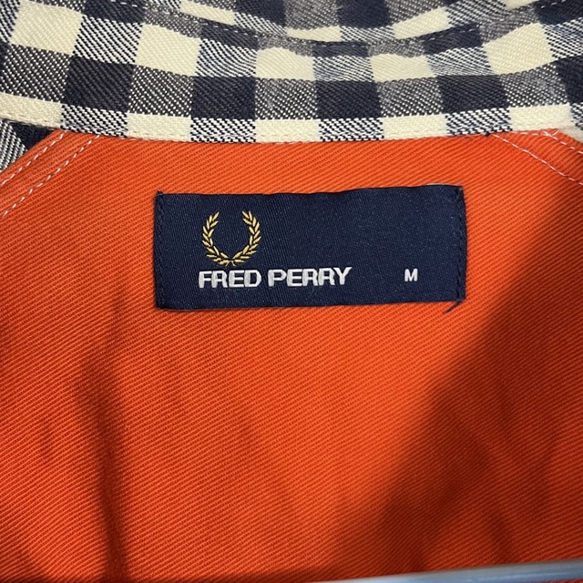 FRED PERRY(フレッドペリー)のフレッドペリー　シャツ　長袖　ギンガムチェック　紺　M メンズのトップス(シャツ)の商品写真