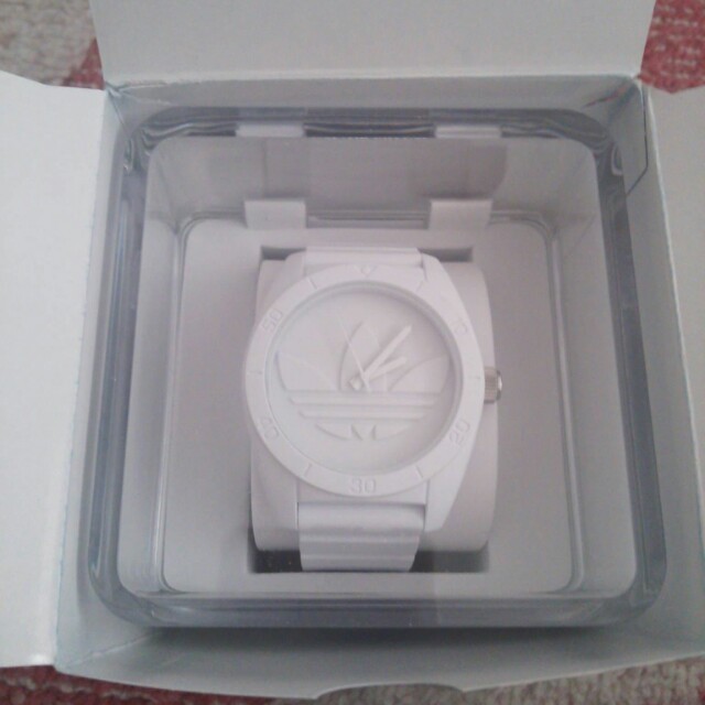 adidas(アディダス)のアディダス腕時計【値下げしました】 レディースのファッション小物(腕時計)の商品写真