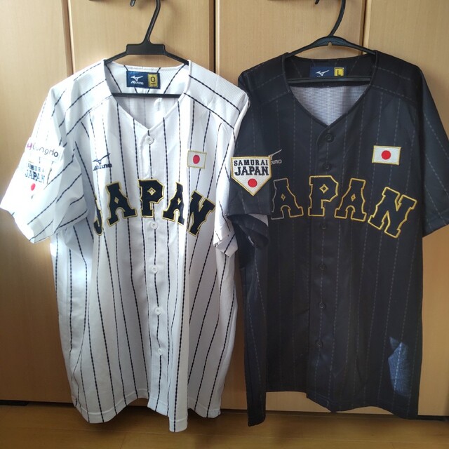 WBC サムライジャパンユニフォーム２枚セット スポーツ/アウトドアの野球(応援グッズ)の商品写真