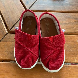 トムズ(TOMS)のTOMS  トムズ　１５　Ｔ８　美品(スリッポン)