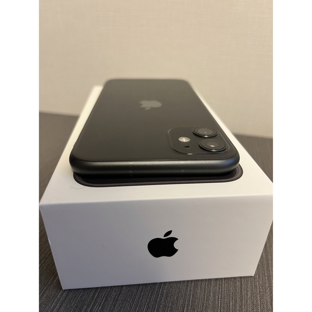 iPhone(アイフォーン)のiPhone11  128GB 本体 スマホ/家電/カメラのスマートフォン/携帯電話(スマートフォン本体)の商品写真