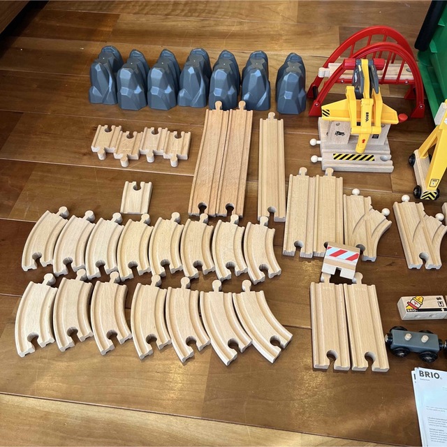 BRIO(ブリオ)の【使用頻度少！】BRIO カーゴレールデラックスセット キッズ/ベビー/マタニティのおもちゃ(知育玩具)の商品写真