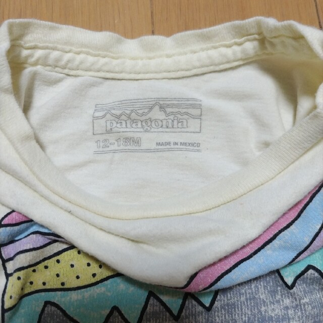 patagonia(パタゴニア)のパタゴニア　半袖Tシャツ　12-18M キッズ/ベビー/マタニティのキッズ服男の子用(90cm~)(Tシャツ/カットソー)の商品写真