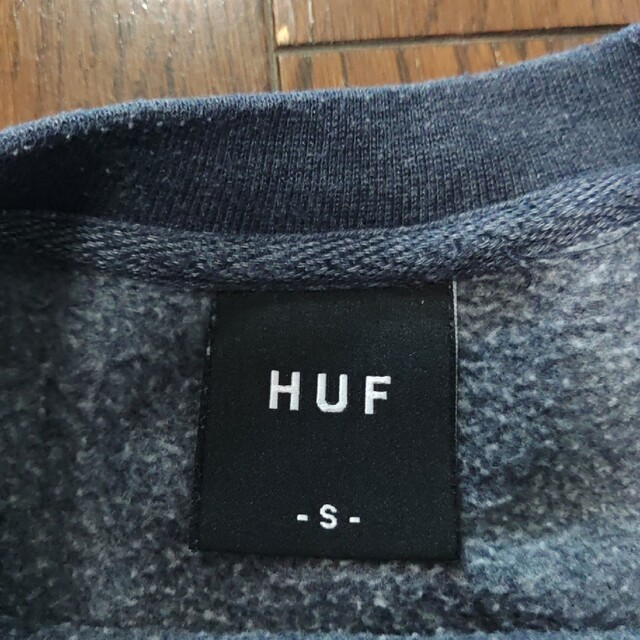 HUF(ハフ)のHUF Supreme　スウェット　S　トライアングル メンズのトップス(スウェット)の商品写真
