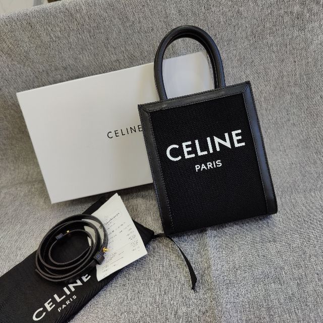 celine - セリーヌ　ミニ バーティカル キャンバス & カーフスキン　ブラック
