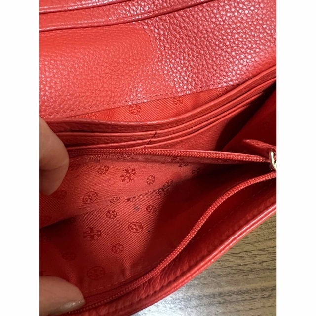 Tory Burch(トリーバーチ)の【値下げ中】トリーバーチ　長財布　コーラルレッド　ウォレット　ブランド財布 レディースのファッション小物(財布)の商品写真