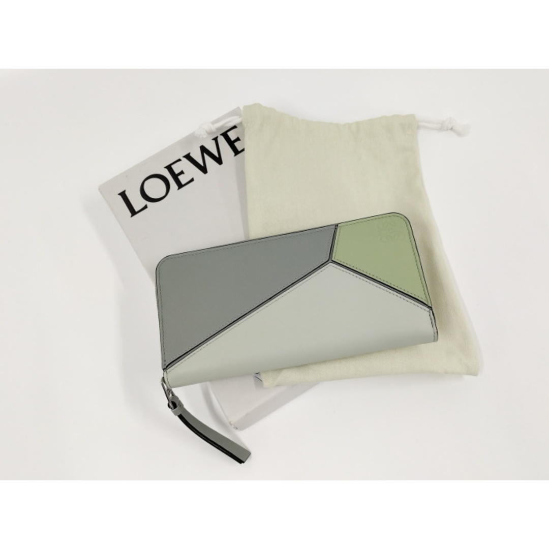 LOEWE(ロエベ)のLOEWE ラウンドファスナー長財布 パズルジップアラウンドウォレット レザー レディースのファッション小物(財布)の商品写真