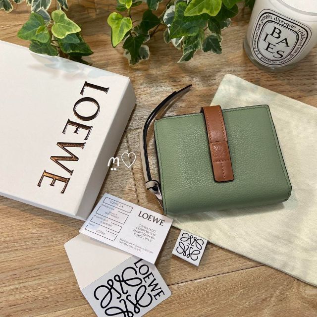 LOEWE コンパクトジップ　二つ折り