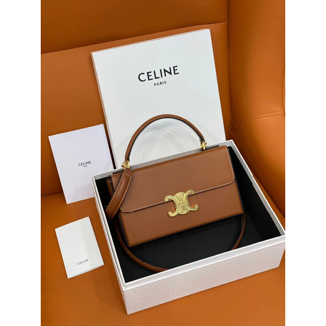celine - 未使用美品 CELINE セリーヌ BOX TRIPMPHE ショルダーバッグ
