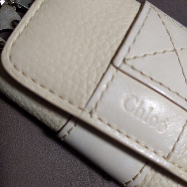 Chloe(クロエ)のChloe クロエ　キーケース　ベージュ　金具　ホック　完品 レディースのファッション小物(キーケース)の商品写真