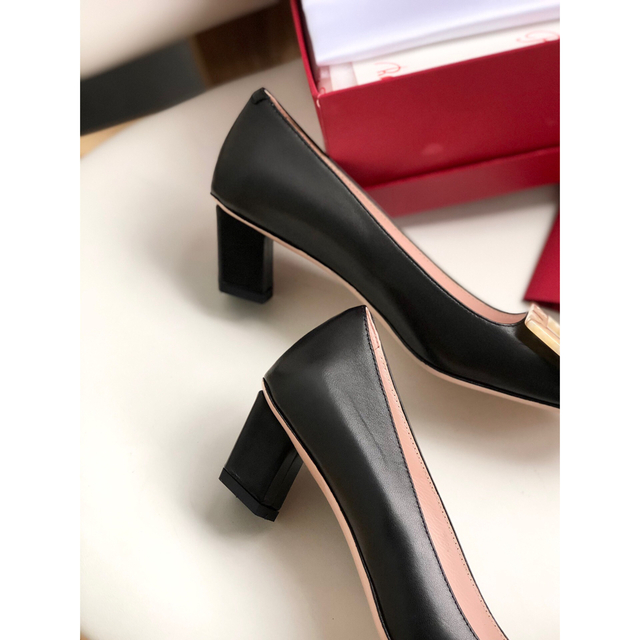 roger vivier ロジェヴィヴィエ  パンプス 36