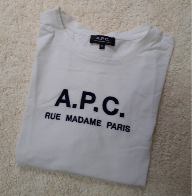 A.P.C(アーペーセー)の【お値下げ中】A.P.C.アーペーセー　Tシャツ レディースのトップス(Tシャツ(半袖/袖なし))の商品写真