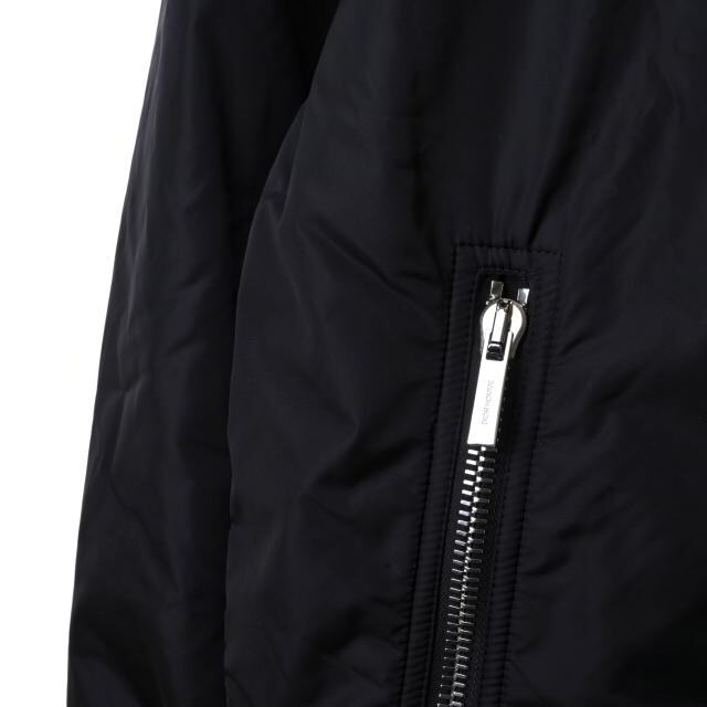 Dior HOMME Beeパーツ付き ナイロン ジップ ブルゾン Dior HOMME Beeパーツ付き ナイロン ジップ ブルゾン