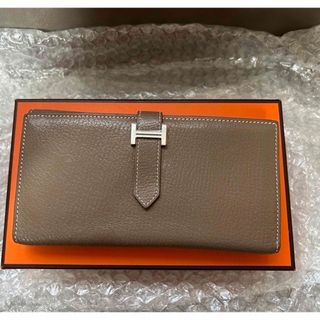 エルメス(Hermes)の稀少品 エルメス ベアン 三つ折り長財布 エトゥープ シルバー金具 美品(財布)