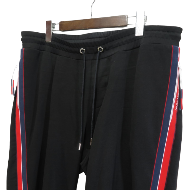 MONCLER(モンクレール)のMONCLER SIDE LINE SWEAT PANT メンズのパンツ(その他)の商品写真