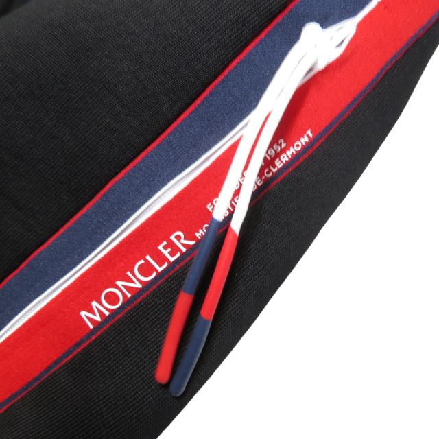 MONCLER(モンクレール)のMONCLER SIDE LINE SWEAT PANT メンズのパンツ(その他)の商品写真