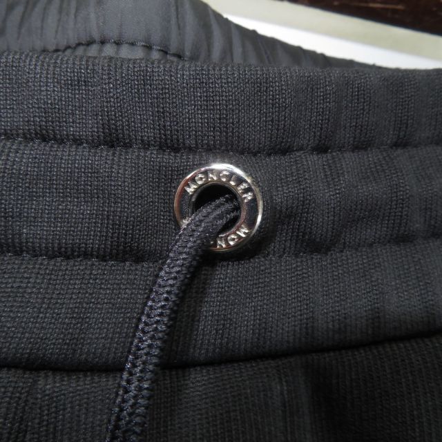 MONCLER(モンクレール)のMONCLER SIDE LINE SWEAT PANT メンズのパンツ(その他)の商品写真