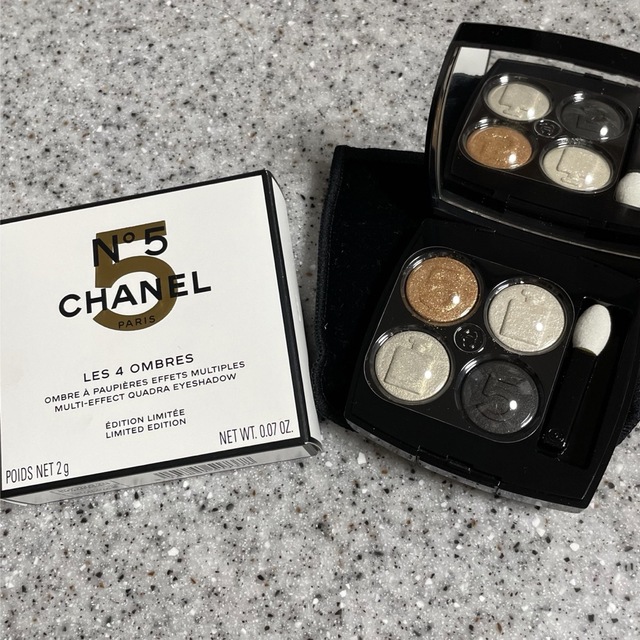 CHANEL  レキャトルオンブル　No.5