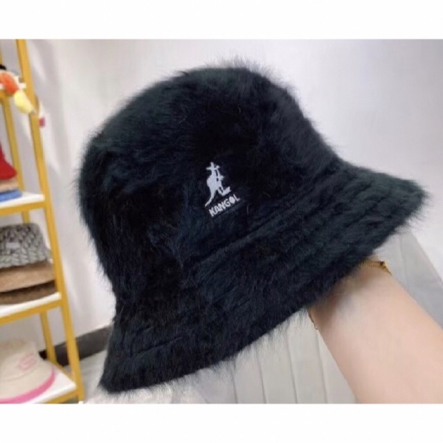 KANGOL(カンゴール)の冬物ラストSALE☆カンゴール ファー バケットハット ワンポイント 男女兼用 レディースの帽子(ハット)の商品写真