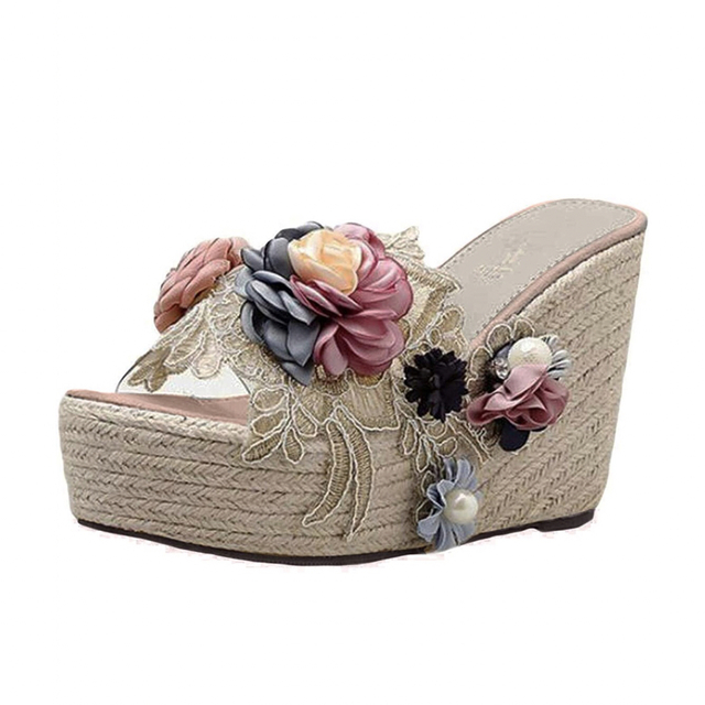 花柄厚底サンダル　ビーチ、お出かけ　未使用 レディースの靴/シューズ(サンダル)の商品写真