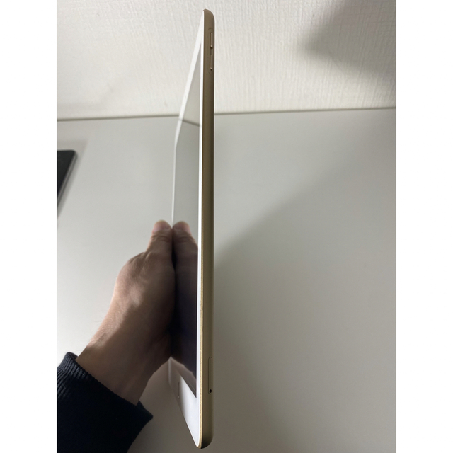 タブレットiPad 第5世代 32GB Wi-Fi＋cellular ドコモ ジャンク