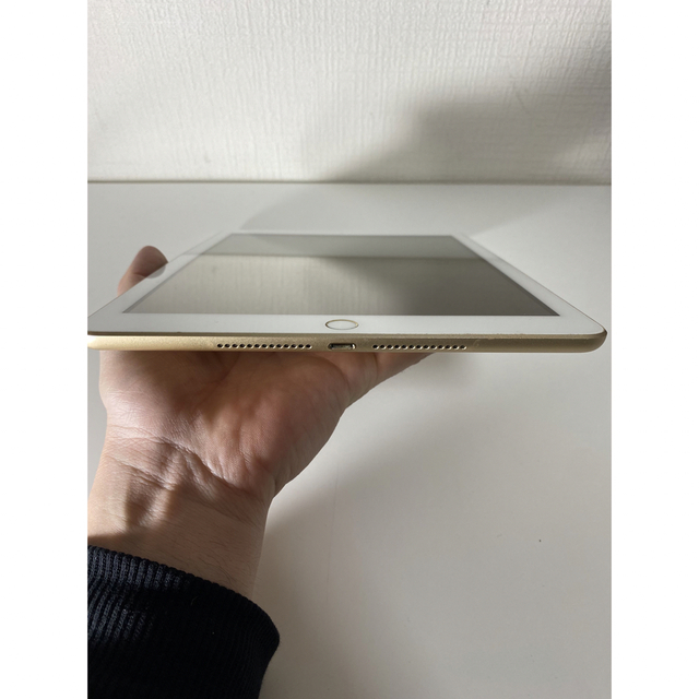 iPad 第5世代 32GB Wi-Fi＋cellular ドコモ ジャンク 3