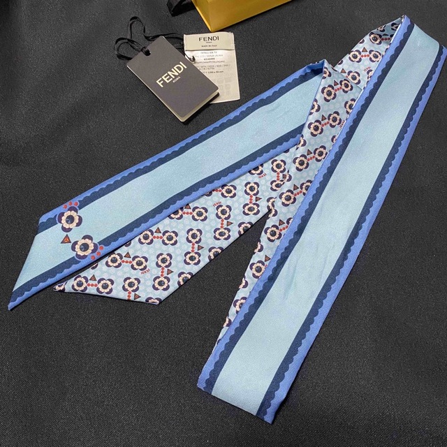 フェンディ  FENDI スカーフ バッグアクセ ヘアーアクセ 箱付き ブルー系